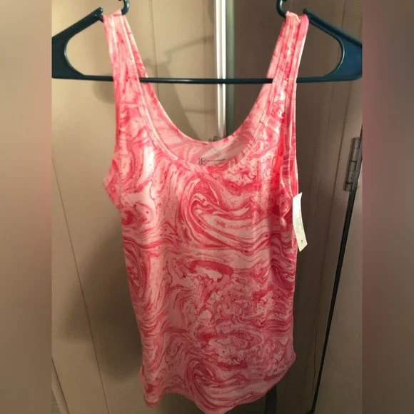 No boundaries medium pink paisley tank top NWT - Picture 2 of 3